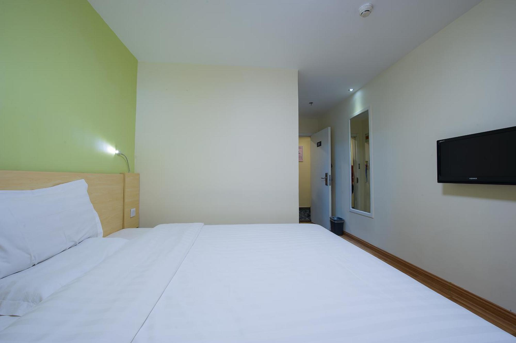 Iu Hotel Guangzhou Jingxi Nanfang Hospital Station Ngoại thất bức ảnh